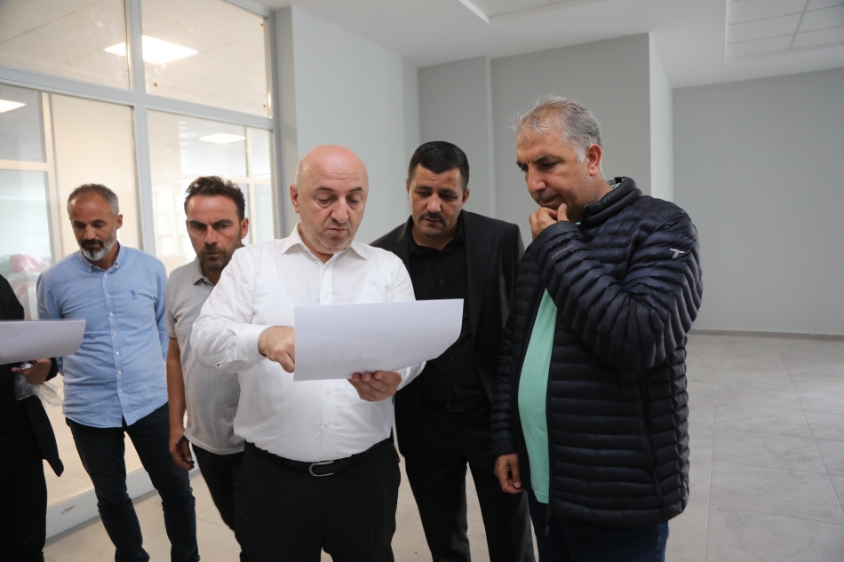 2022/06/1655193821_nenehatun_amator_spor_kompleksi_acilis_icin_gun_sayiyor_-1.jpg