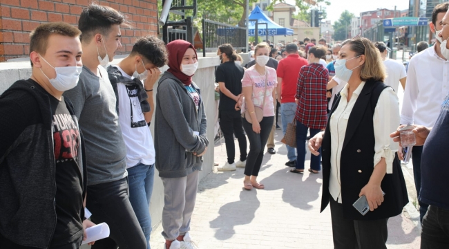 Başkan Hürriyet öğrencileri, YKS öncesi yalnız bırakmadı!