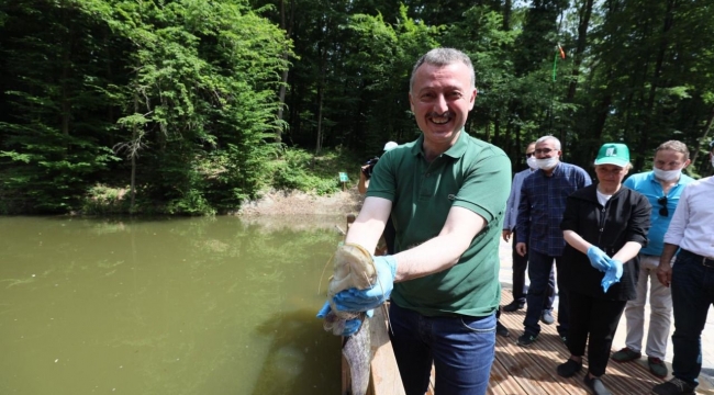 Büyükakın, Ormanya'yı gezdi; balık tuttu!