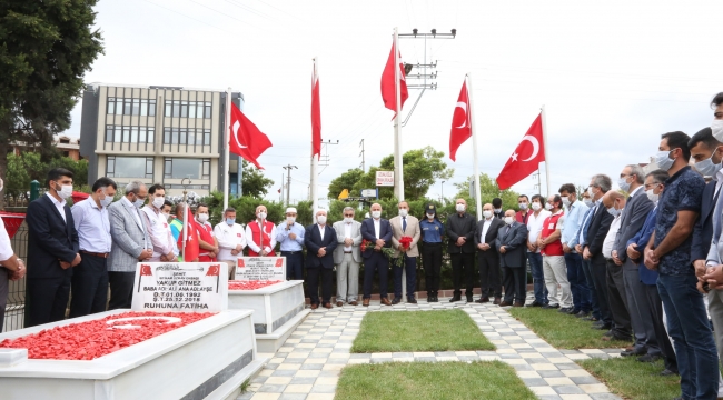 Başkan Bıyık ve Darıca protokolü şehitleri unutmadı