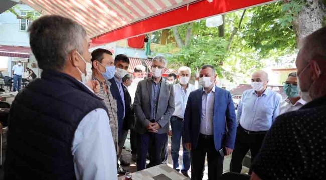 Büyükakın, köyleri ziyaret etmeye devam ediyor