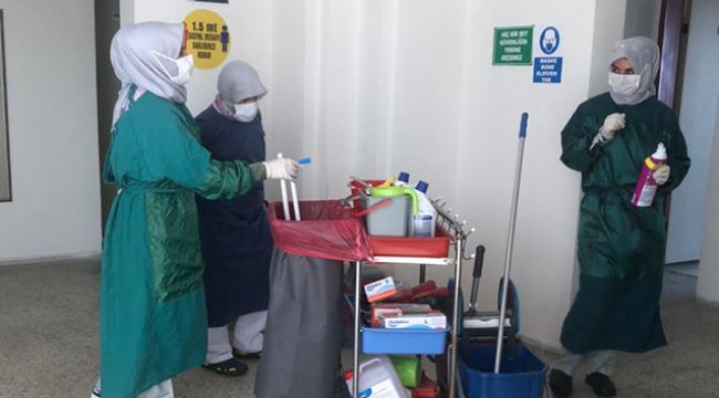 Darıca Farabi görevlileri, Pandemi yurdunu düzenli olarak temizliyor