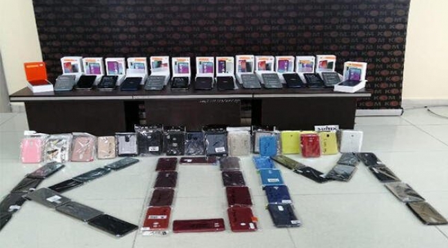 Kaçak cep telefonlarını sosyal medyadan satmaya çalışan kişiye gözaltı