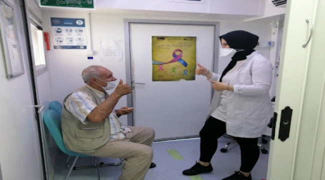 Mobil kanser tarama aracı, Darıca'da Suriyeli mülteciler için hizmet veriyor