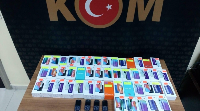 51 Adet kaçak telefon ele geçirildi