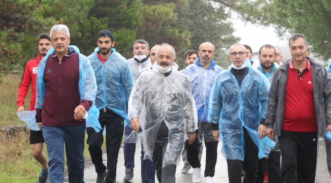 Gebze'de sağlıklı yaşam yürüyüşleri sürüyor