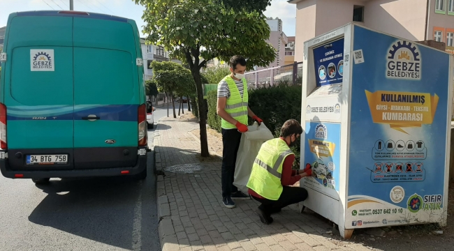 Giysi kumbarasından ihtiyaç sahiplerine ulaşıyor!