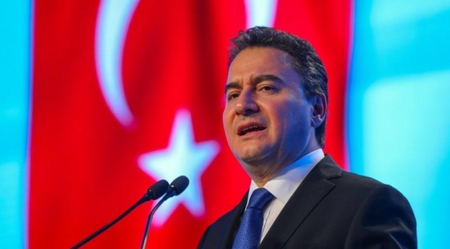 Babacan Kongre Merkezi'ne geliyor 