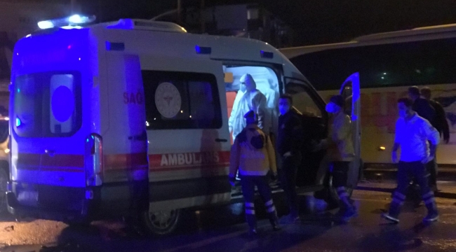 Ambulans kaza yaptı