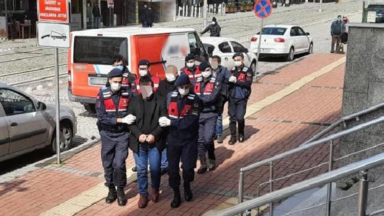 Kocaeli'de sosyal medyada terör propagandasına 3 gözaltı
