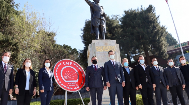 CHP Kocaeli çocuklar için Ata'nın huzurunda