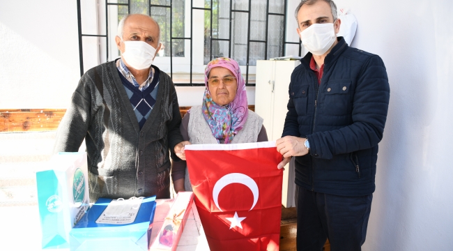 Çiftçi, şehit annelerini unutmadı