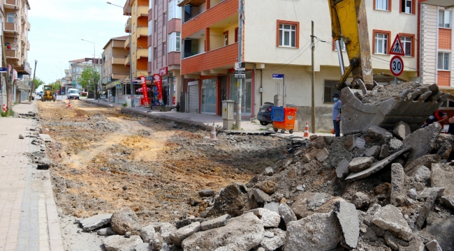 Darıca Battalgazi Caddesi'nde üst yapı çalışması