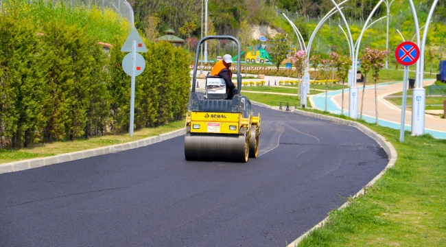 Darıca Sahil Parkı'nda son kat asfalt seriliyor