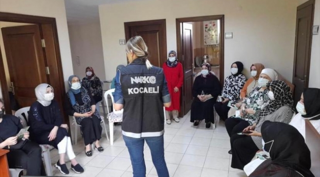 'Narkotik polisi' anneler İZMEK'te bilinçleniyor