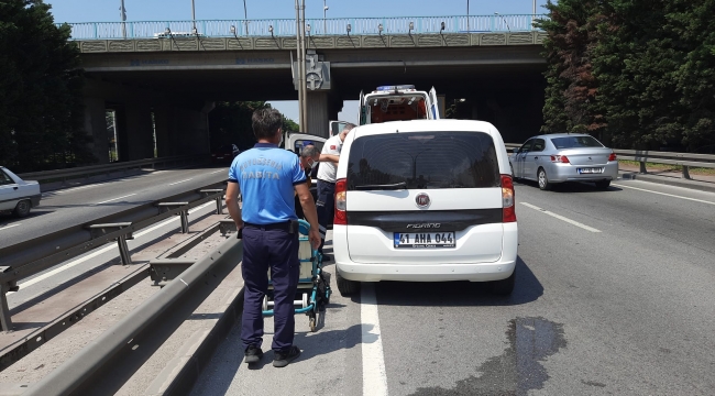 Rahatsızlanan sürücüye ilk müdahaleyi Büyükşehir Zabıta yaptı