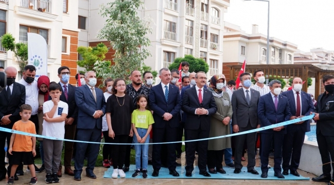 TOKİ, Dilovası'nda 1 milyonuncu konutun anahtarı teslim etti!