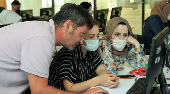 Bilgievleri öğretmenlerine 'kodlama' eğitimi