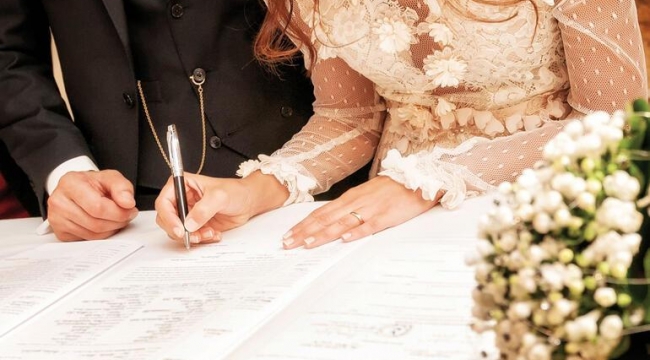 Ağustos ayında Kocaeli'de bin 763 kişi evlendi