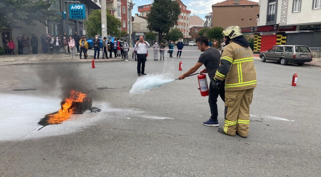 Mahalleli'ye yangın eğitimi