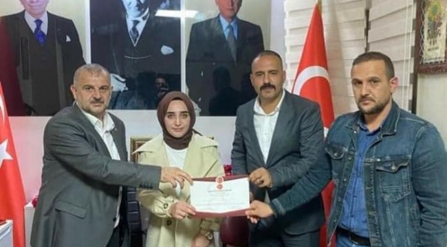 MHP Darıca Kadın Kolları'nda yeni Başkan Melek Özhan oldu