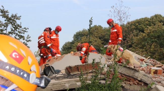 TAMP-Kocaeli Kentsel Arama Kurtarma Tatbikatı yapıldı