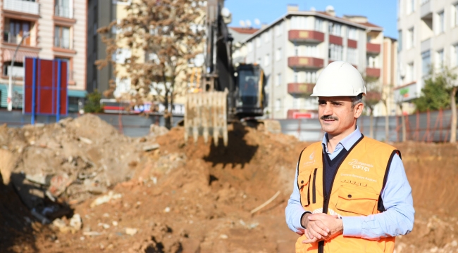 Çiftçi, Kent Meydanı Projesi'nin startını verdi