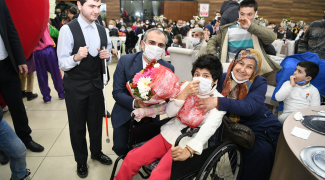 Çayırova'da Engelliler Günü'ne özel program düzenlendi