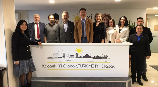 Sağlıkçılar İYİ Parti’ye dert yandı!