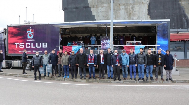 Trabzonsporlular'a özel taraftar TIR'ı Darıca'daydı