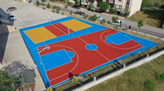 92 okula daha basketbol ve voleybol sahası yapıldı