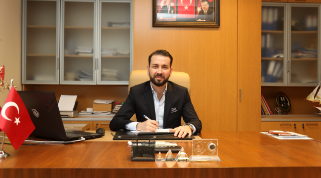 Darıca Belediyesi'nde yeni başkan yardımcısı görevine başladı