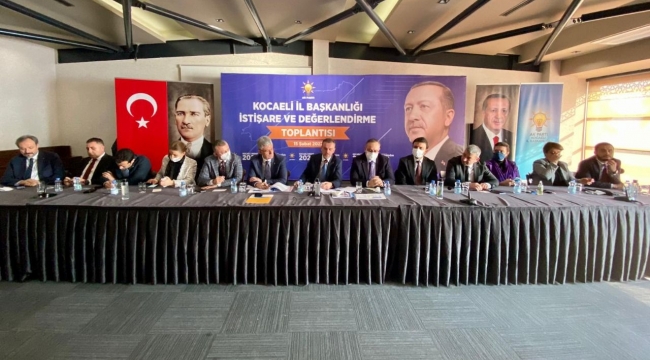 Kandemir, AK Parti Kocaeli Teşkilatı ile bir araya geldi