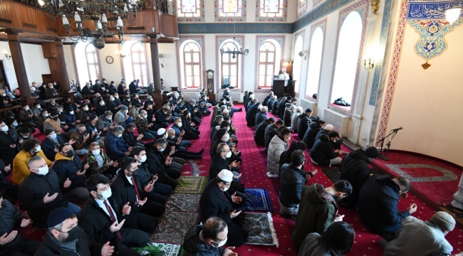 Aziz Şehitlerimiz İçin bütün camilerimizde Kur'an-ı Kerim okundu, dualar yapıldı