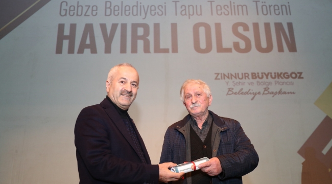 Tavşanlı'da Hak Sahipleri Tapularına Kavuştu