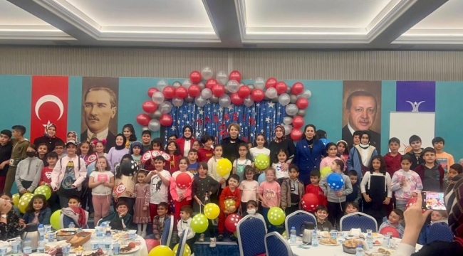AK Kadınlar 23 Nisan'da çocukların coşkusunu paylaştı