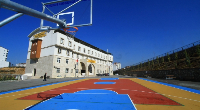 Büyükşehir 70 okula daha basketbol sahası yapacak