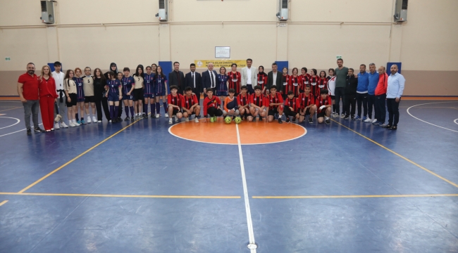 Darıca'da 19 Mayıs Gençlik Turnuvaları başladı