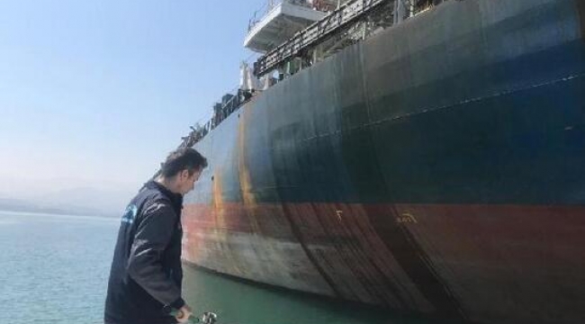Denizi kirleten gemiye 2 milyon 447 bin lira ceza
