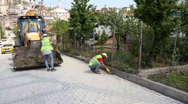 Gebze Topal Osman Ağa Caddesi kilitli parke taşı ile yenilendi