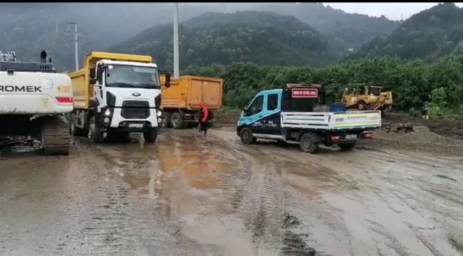 Büyükşehir Yol Bakım Timi Düzce'de