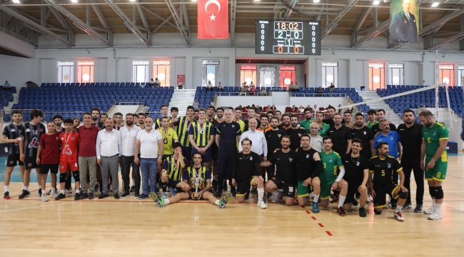 Darıca'da Voleybol Cup şöleni yaşandı