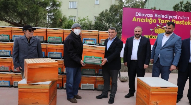 Arıcılara Kovan Desteği sonrası ilk hasat alındı