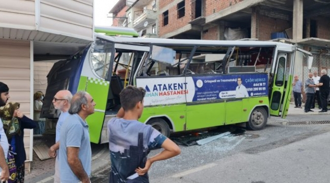 Bir otobüs daha geri kaydı: 12 yaralı