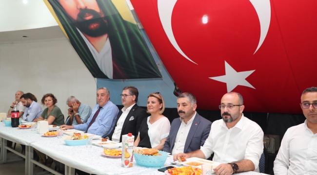 CHP ailesi, Darıca'da canlarla iftar yaptı