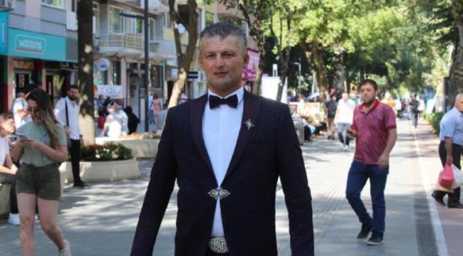 Her gün damat gibi giyinen 'Ferdi Romeo' evlenmek istiyor