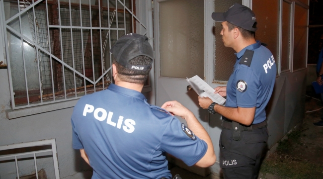 Polis şafak vakti operasyon yaptı; 20 kişi yakalandı