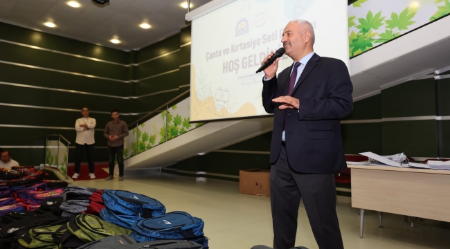 Başkan Büyükgöz'den miniklere okul hediyesi