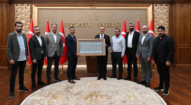Dilovalı Ağrılılar'dan Vali Yavuz'a "GİLEM" hediyesi