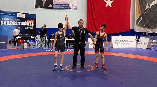 Gebze'nin başarılı sporcuları şampiyonluklara doymuyor